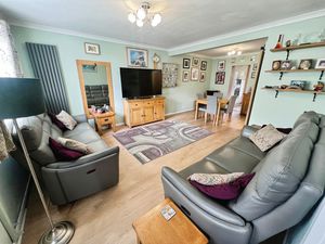 Lounge- click for photo gallery
